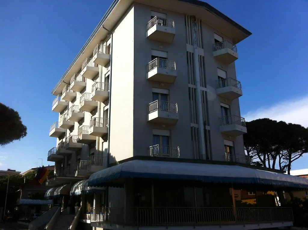 Hotel Umberto Lido di Jesolo 3*,